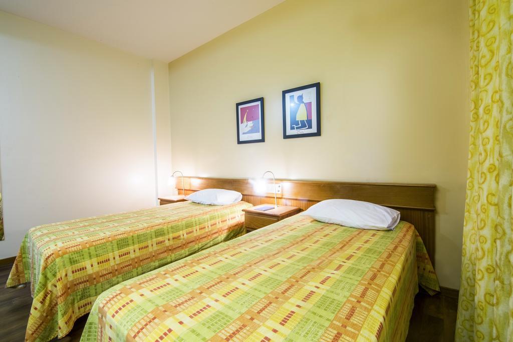 Jr Hotel 3*